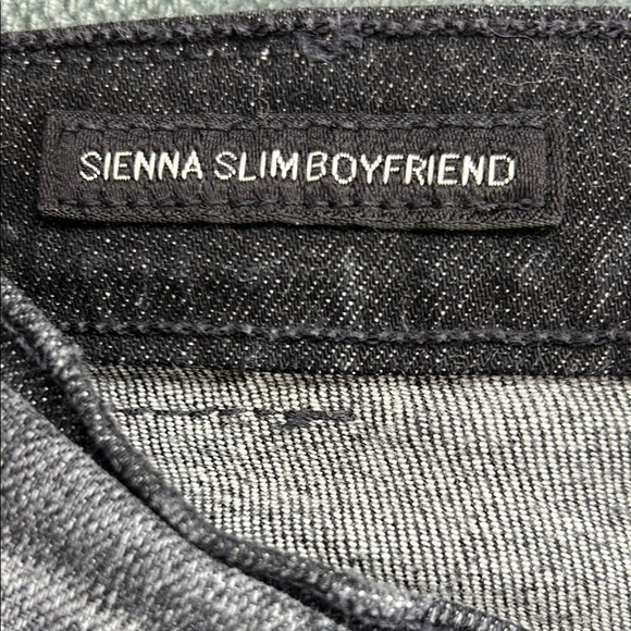 Lucky Brand Distressed Jeans - Picture 11 of 12